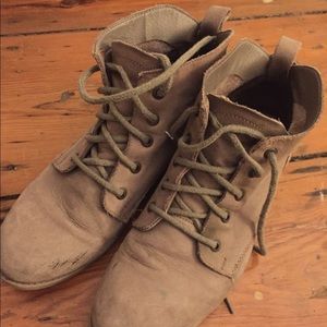 Steve Madden Rubin Ankle Boots